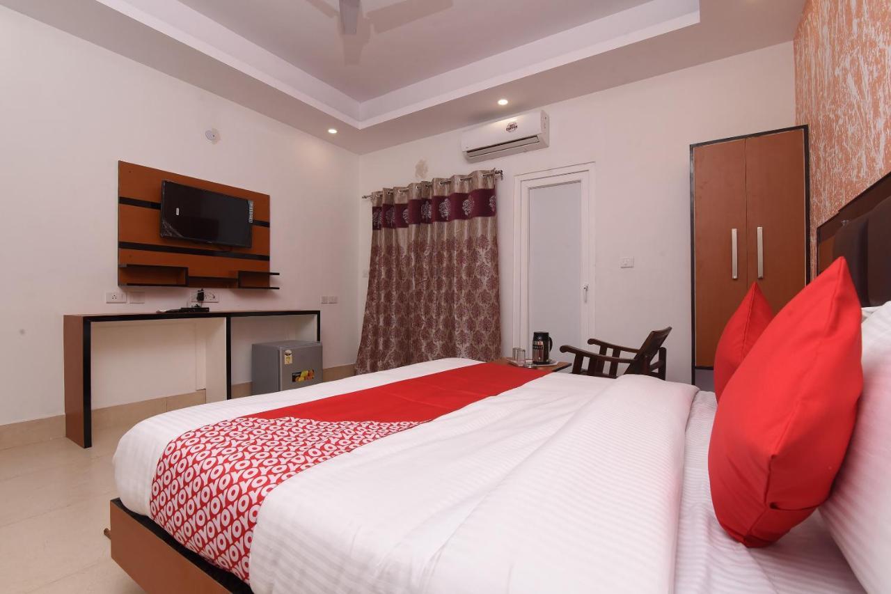 Capital O 13310 Noida Suites 외부 사진