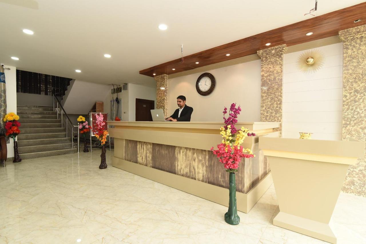 Capital O 13310 Noida Suites 외부 사진